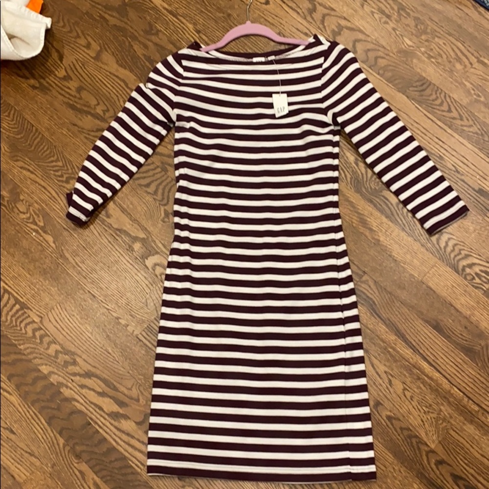 Gap cotton striped dress